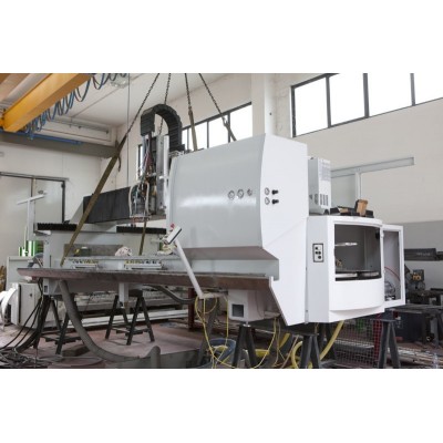 Revisione centro lavoro INTERMAC MASTER 33