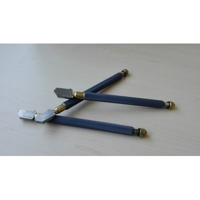 TAGLIAVETRI CON ROTELLINA IN ACCIAIO